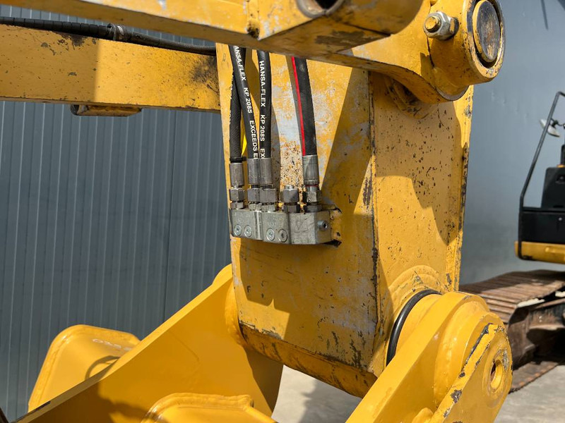 מחפר סורק Cat 323EL VA: תמונה 11