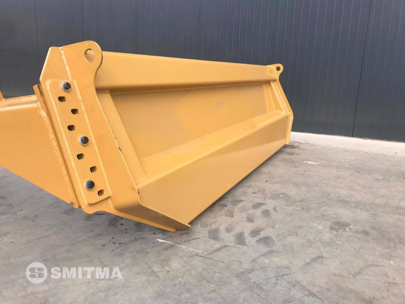 Cat 730C - מעלית אחורית עבור מכונת בנייה: תמונה 2 Cat 730C - מעלית אחורית עבור מכונת בנייה: תמונה 2