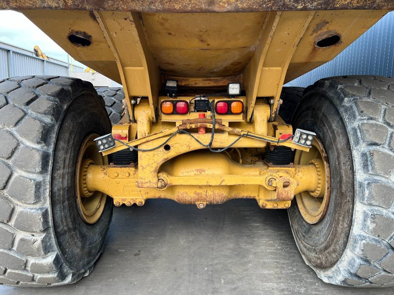 Cat 740 - מסיר פסולת מפרקי: תמונה 4 Cat 740 - מסיר פסולת מפרקי: תמונה 4