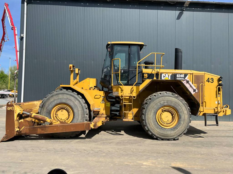Cat 824H - דחפור: תמונה 1 Cat 824H - דחפור: תמונה 1