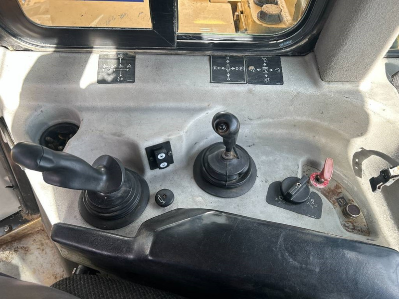 Cat D7R II - דחפור: תמונה 4 Cat D7R II - דחפור: תמונה 4