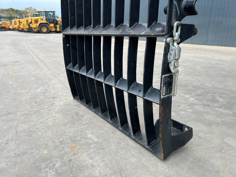 Cat M313D / M315D / M316D / M318D / M322D / M325D - תא ופנים הרכב עבור מכונת בנייה: תמונה 3 Cat M313D / M315D / M316D / M318D / M322D / M325D - תא ופנים הרכב עבור מכונת בנייה: תמונה 3