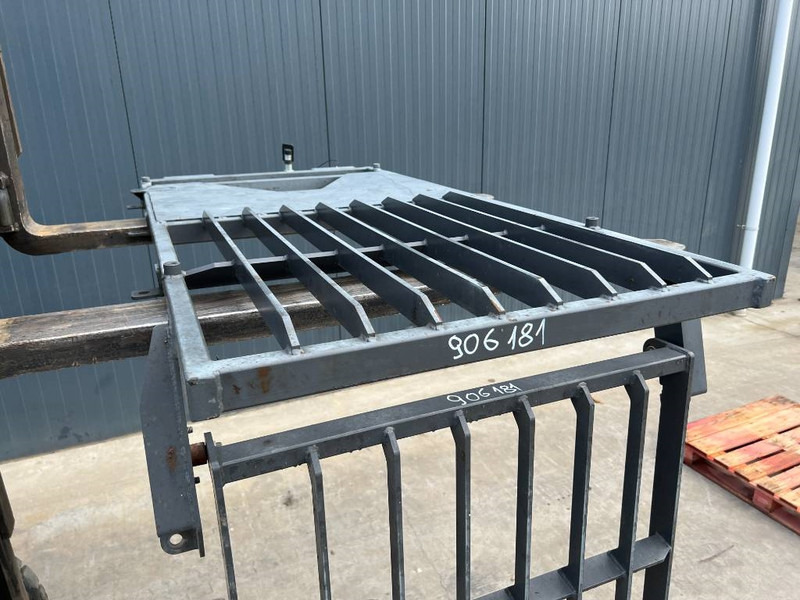 Doosan DX180 / DX225 - תא ופנים הרכב עבור מכונת בנייה: תמונה 3 Doosan DX180 / DX225 - תא ופנים הרכב עבור מכונת בנייה: תמונה 3