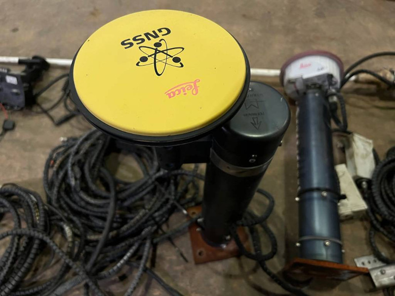 צרופה עבור מכונת בנייה Leica MNS1250 GG GPS / CGA60: תמונה 13
