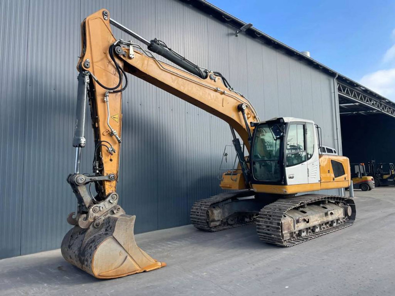 Liebherr R922 SLC - מחפר סורק: תמונה 1 Liebherr R922 SLC - מחפר סורק: תמונה 1