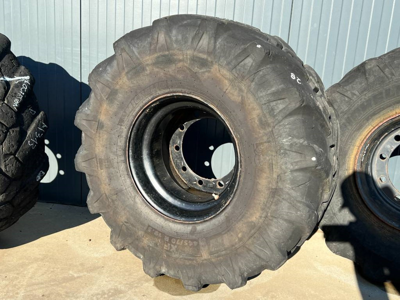 Michelin 445/70R19.5 incl. rim - גלגלים וצמיגים עבור מכונת בנייה: תמונה 4 Michelin 445/70R19.5 incl. rim - גלגלים וצמיגים עבור מכונת בנייה: תמונה 4