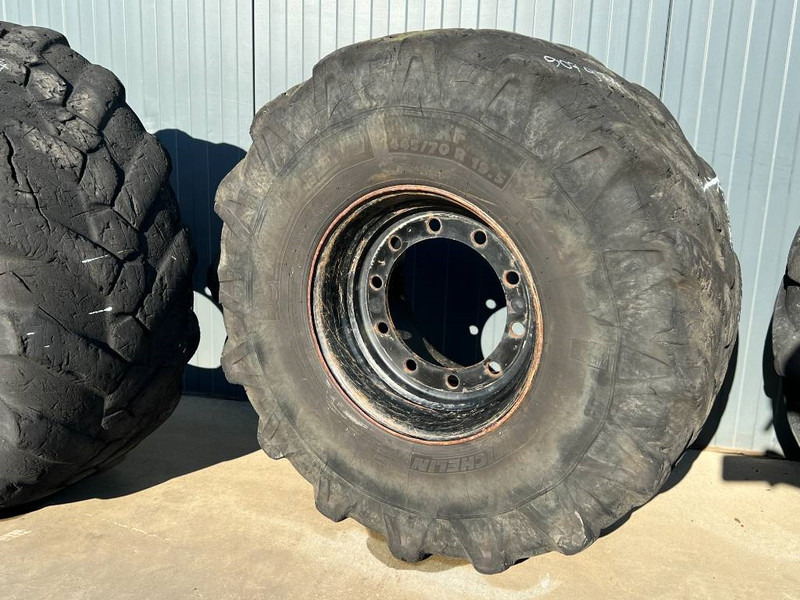 Michelin 445/70R19.5 incl. rim - גלגלים וצמיגים עבור מכונת בנייה: תמונה 3 Michelin 445/70R19.5 incl. rim - גלגלים וצמיגים עבור מכונת בנייה: תמונה 3