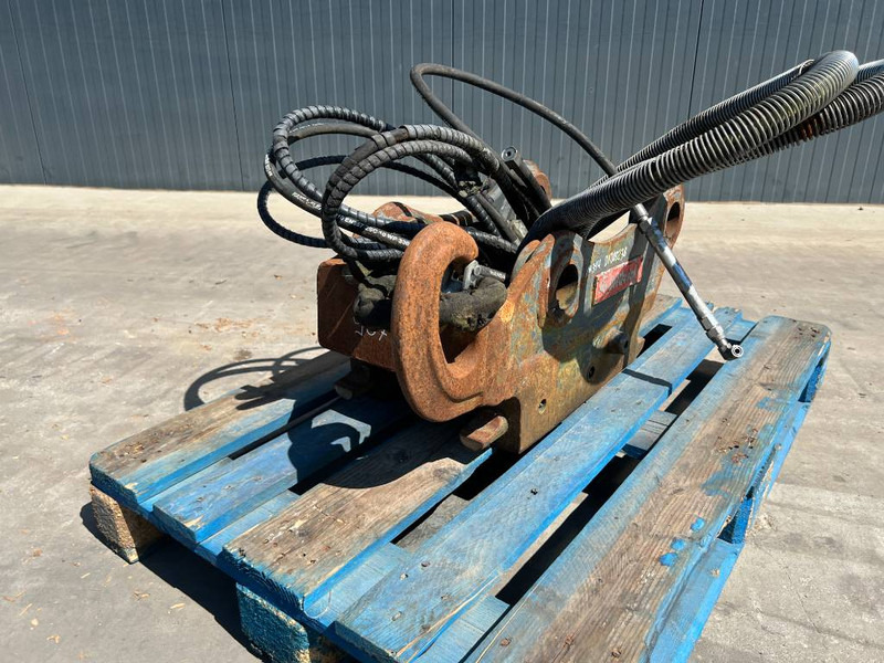 OilQuick OQ60 - 311F / 313F / 315F - מצמד מהיר עבור מכונת בנייה: תמונה 1 OilQuick OQ60 - 311F / 313F / 315F - מצמד מהיר עבור מכונת בנייה: תמונה 1