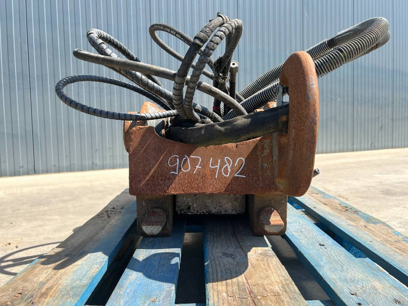 OilQuick OQ60 - 311F / 313F / 315F - מצמד מהיר עבור מכונת בנייה: תמונה 2 OilQuick OQ60 - 311F / 313F / 315F - מצמד מהיר עבור מכונת בנייה: תמונה 2
