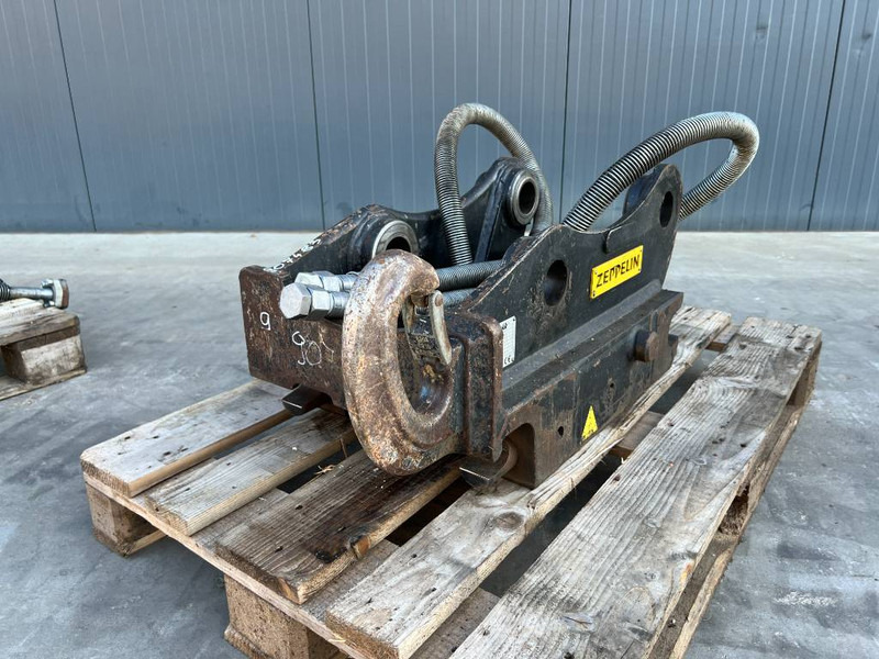 OilQuick OQ65 - 311F / 313F / 315F - מצמד מהיר עבור מכונת בנייה: תמונה 1 OilQuick OQ65 - 311F / 313F / 315F - מצמד מהיר עבור מכונת בנייה: תמונה 1