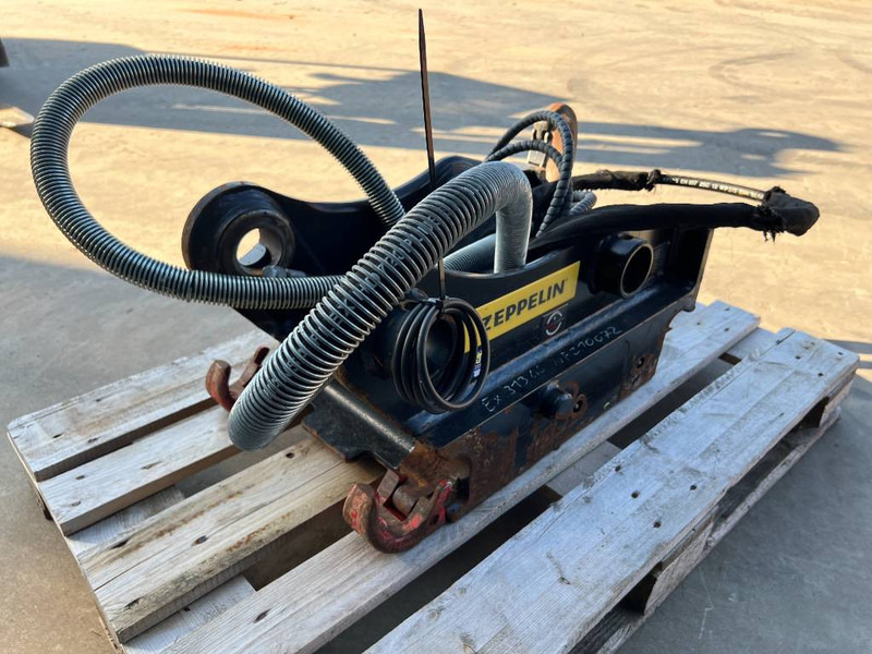 OilQuick OQ65 - 311F / 313F / 315F - מצמד מהיר עבור מכונת בנייה: תמונה 4 OilQuick OQ65 - 311F / 313F / 315F - מצמד מהיר עבור מכונת בנייה: תמונה 4