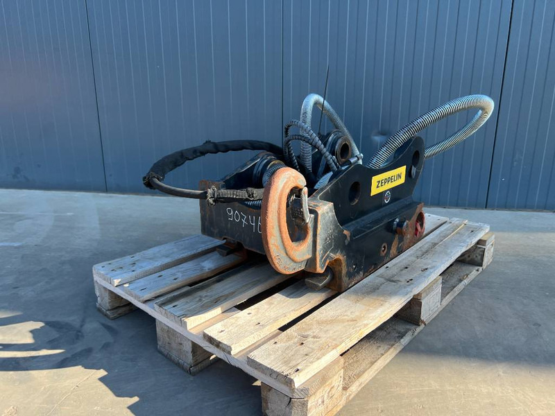 OilQuick OQ65 - 311F / 313F / 315F - מצמד מהיר עבור מכונת בנייה: תמונה 1 OilQuick OQ65 - 311F / 313F / 315F - מצמד מהיר עבור מכונת בנייה: תמונה 1
