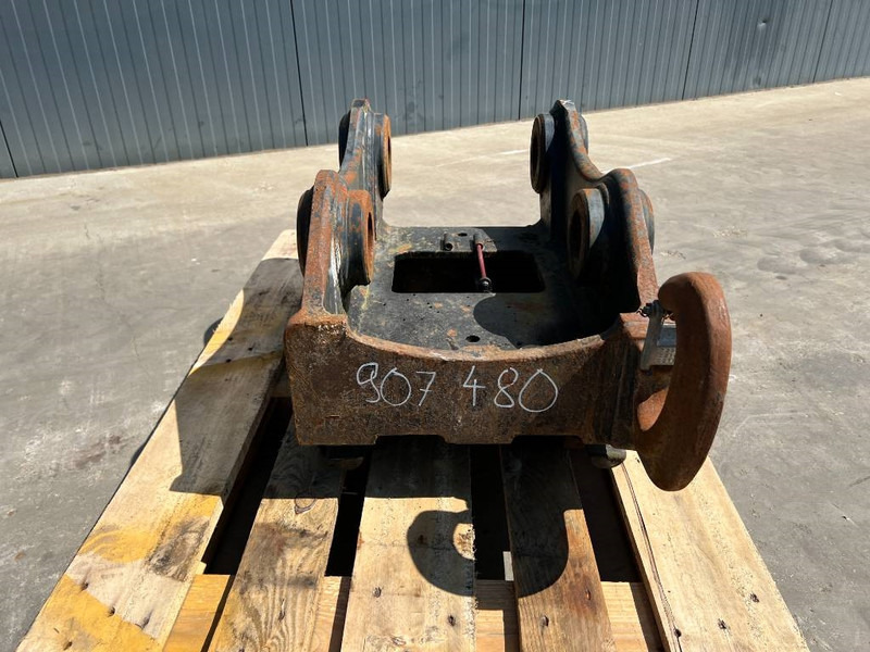 OilQuick OQ65 - M314F / M316F / M318F - מצמד מהיר עבור מכונת בנייה: תמונה 2 OilQuick OQ65 - M314F / M316F / M318F - מצמד מהיר עבור מכונת בנייה: תמונה 2