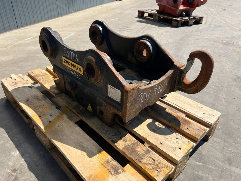 OilQuick OQ65 - M314F / M316F / M318F - מצמד מהיר עבור מכונת בנייה: תמונה 3 OilQuick OQ65 - M314F / M316F / M318F - מצמד מהיר עבור מכונת בנייה: תמונה 3