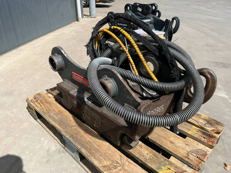 OilQuick OQ70/55 - EC210 / EC220 - מצמד מהיר עבור מכונת בנייה: תמונה 3 OilQuick OQ70/55 - EC210 / EC220 - מצמד מהיר עבור מכונת בנייה: תמונה 3