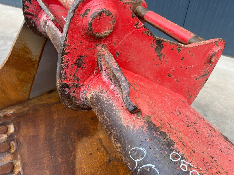 דלי עבור מכונת בנייה OilQuick OQ70/55: תמונה 9 דלי עבור מכונת בנייה OilQuick OQ70/55: תמונה 9