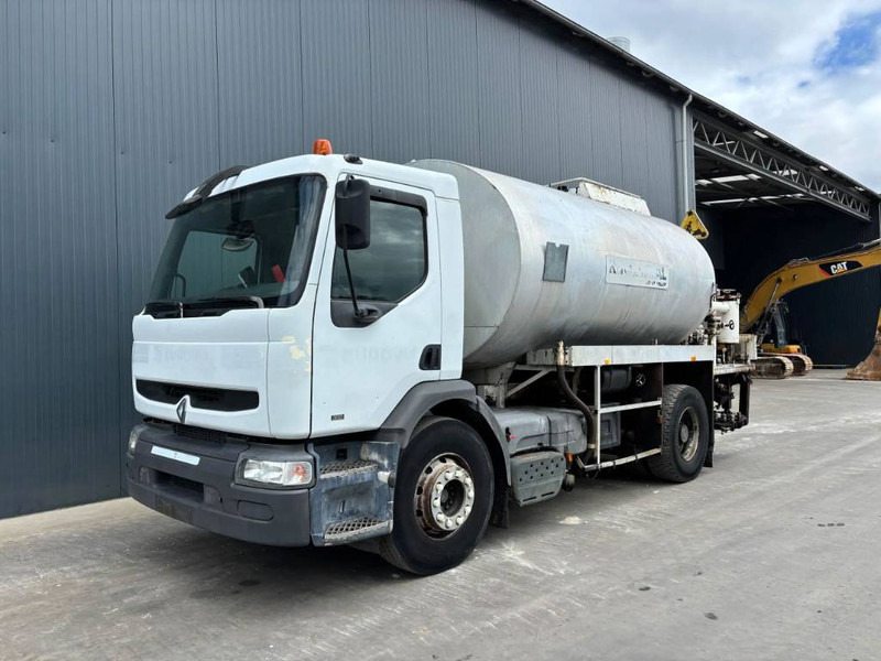 Renault Rincheval - 9.000 Liter - מפיץ אספלט: תמונה 1 Renault Rincheval - 9.000 Liter - מפיץ אספלט: תמונה 1