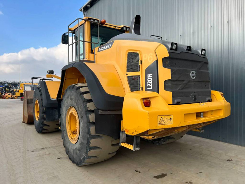 Volvo L220H - מעמיס גלגלים: תמונה 2 Volvo L220H - מעמיס גלגלים: תמונה 2
