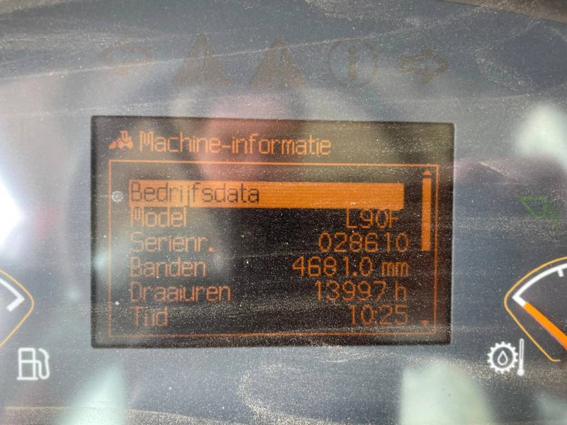 מעמיס גלגלים Volvo L90F - 3rd valve: תמונה 15