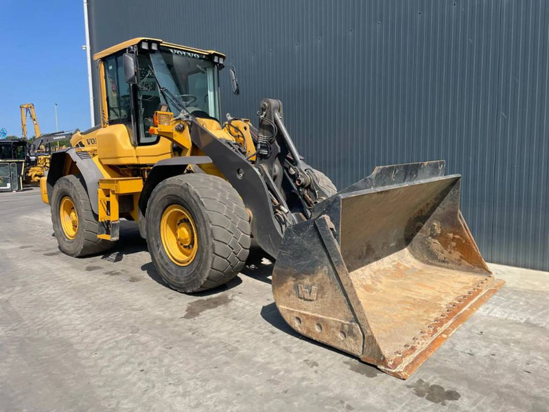 Volvo L90F - 3rd valve - מעמיס גלגלים: תמונה 3 Volvo L90F - 3rd valve - מעמיס גלגלים: תמונה 3