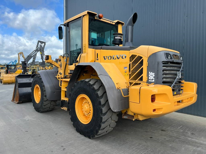 Volvo L90F - מעמיס גלגלים: תמונה 3 Volvo L90F - מעמיס גלגלים: תמונה 3