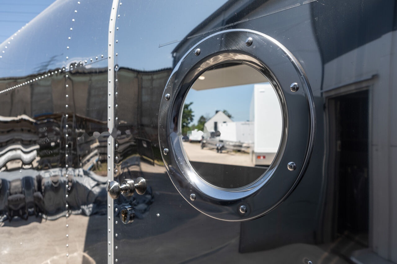הַחכָּרָה Bannert Verkaufswagen Imbiss Airstream | IN STOCK Bannert Verkaufswagen Imbiss Airstream | IN STOCK: תמונה 9