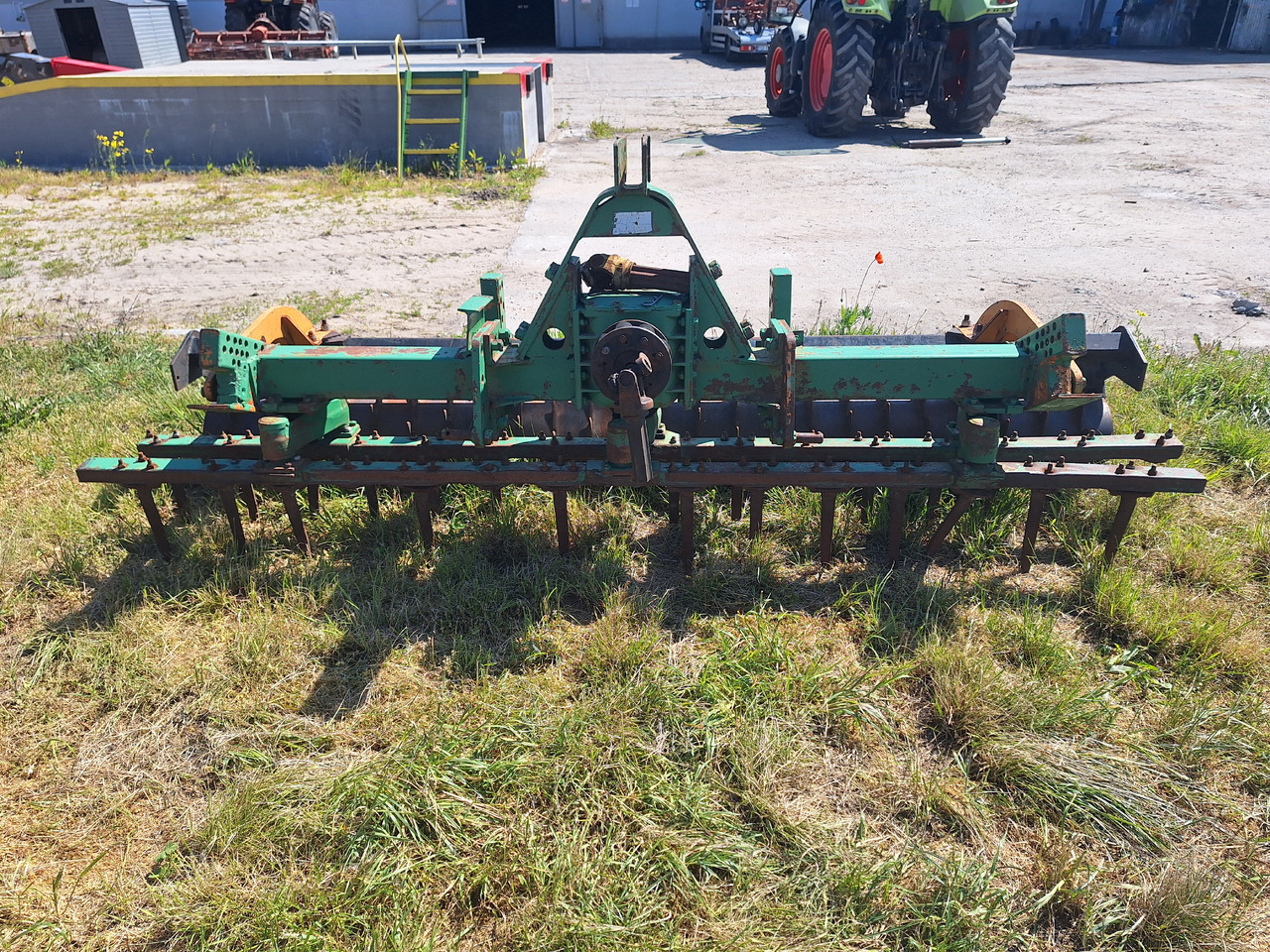 AMAZONE TYP 30 - משדדה: תמונה 1 AMAZONE TYP 30 - משדדה: תמונה 1