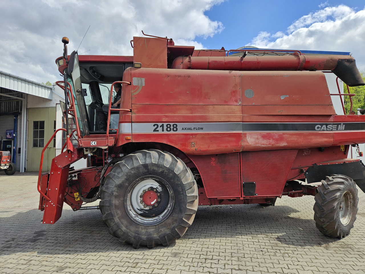 Case 2188E - מקצרת קומבינה: תמונה 2 Case 2188E - מקצרת קומבינה: תמונה 2