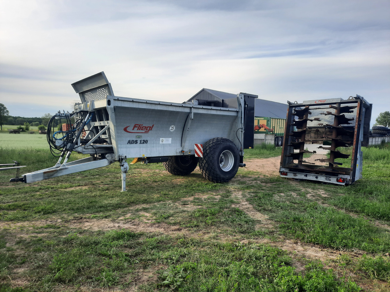 FLIEGL ADS 120 - מפזרת זבל: תמונה 2 FLIEGL ADS 120 - מפזרת זבל: תמונה 2