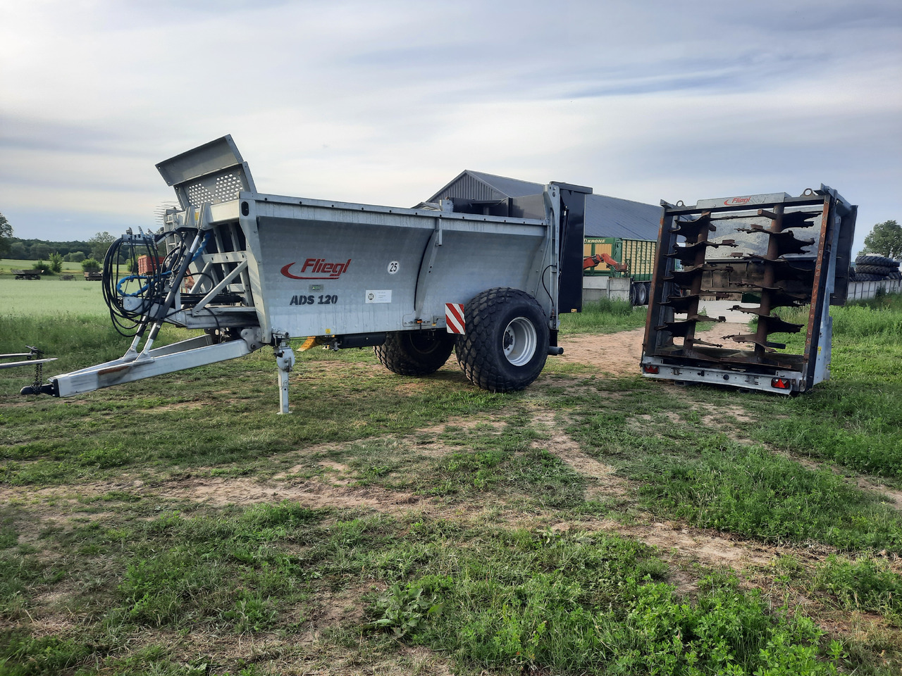 FLIEGL ADS 120 - מפזרת זבל: תמונה 3 FLIEGL ADS 120 - מפזרת זבל: תמונה 3