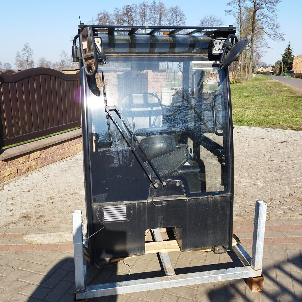 JCB 403 - תא עבור מכונת בנייה: תמונה 2 JCB 403 - תא עבור מכונת בנייה: תמונה 2