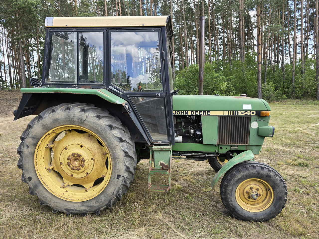 JOHN DEERE 1640S - טרקטור חקלאי: תמונה 3 JOHN DEERE 1640S - טרקטור חקלאי: תמונה 3