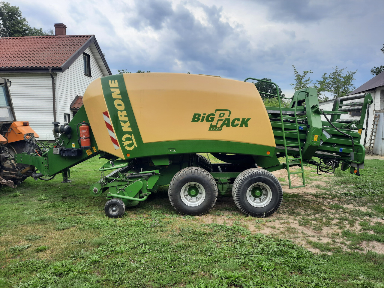 KRONE Big Pack 1270 - מכונת צרור מרובעת: תמונה 3 KRONE Big Pack 1270 - מכונת צרור מרובעת: תמונה 3