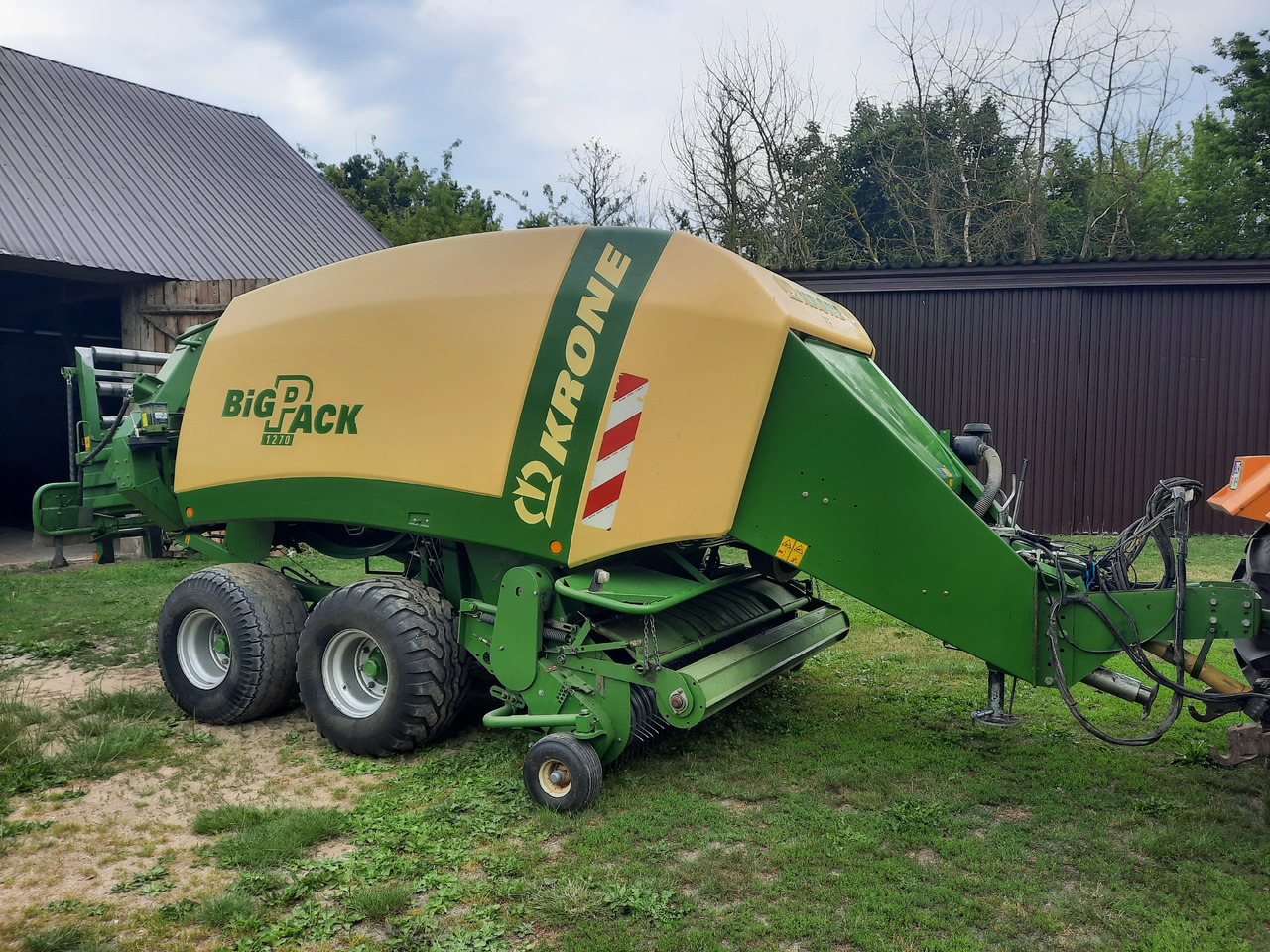 KRONE Big Pack 1270 - מכונת צרור מרובעת: תמונה 2 KRONE Big Pack 1270 - מכונת צרור מרובעת: תמונה 2