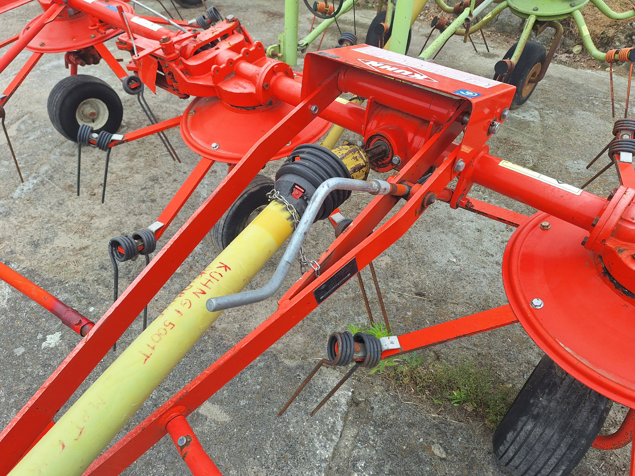 KUHN 5001T - גורף/ מגרפה: תמונה 5 KUHN 5001T - גורף/ מגרפה: תמונה 5
