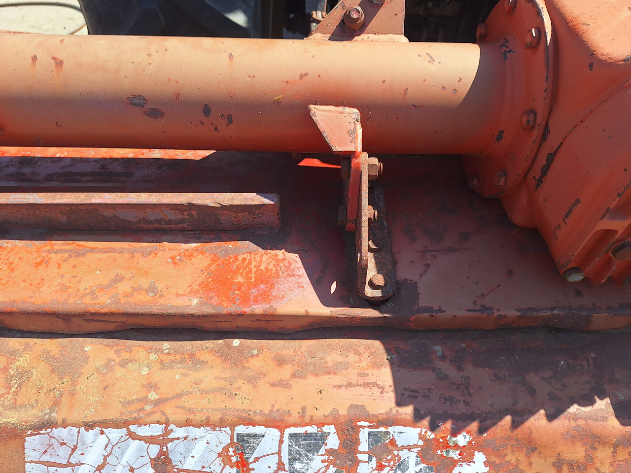 KUHN EL100N 305 - משדדת כוח: תמונה 5 KUHN EL100N 305 - משדדת כוח: תמונה 5