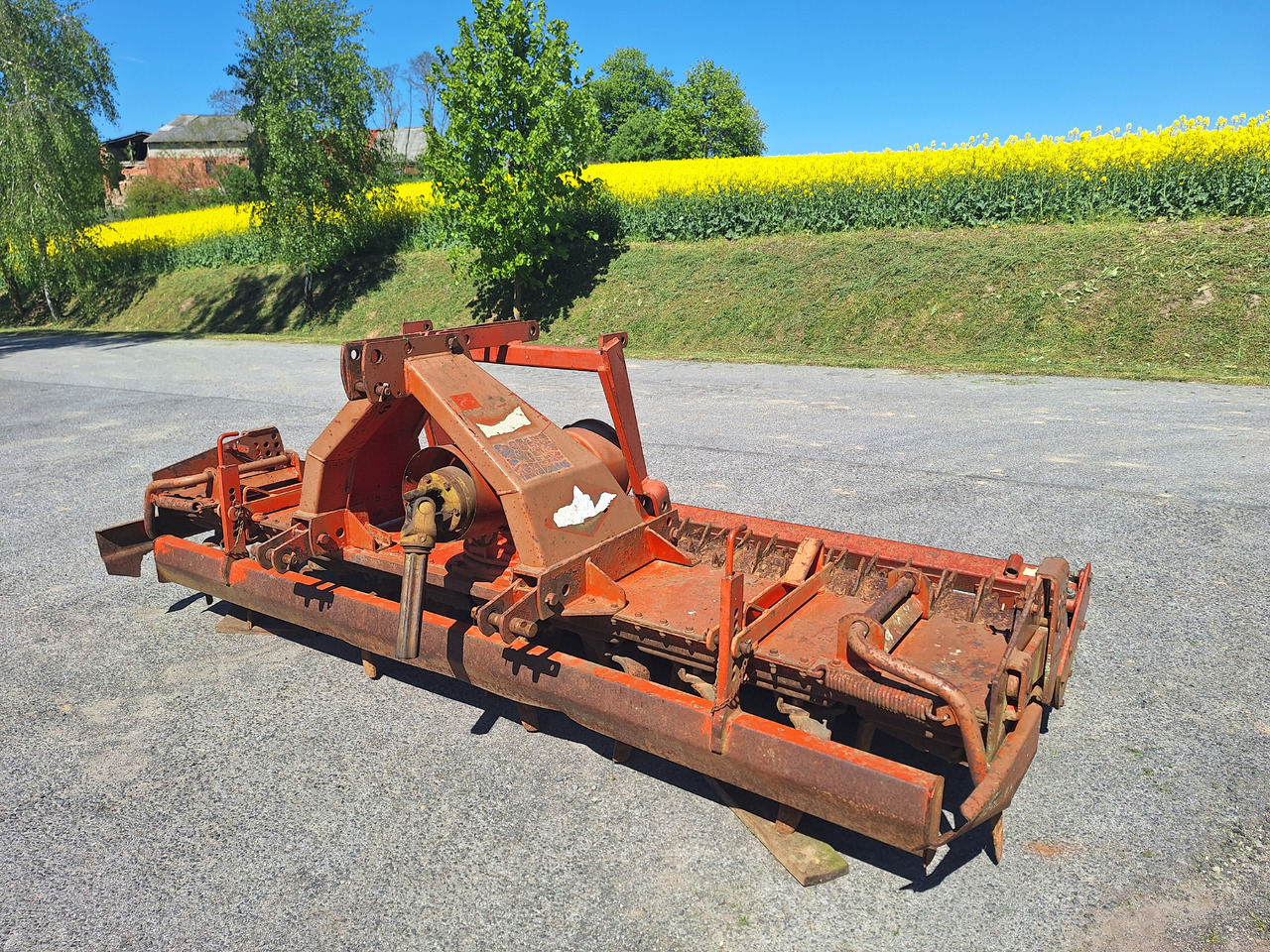 KUHN HR3001D - משדדה: תמונה 2 KUHN HR3001D - משדדה: תמונה 2