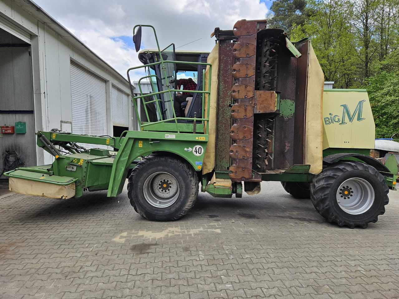 Krone Big M - מכסחה: תמונה 2 Krone Big M - מכסחה: תמונה 2