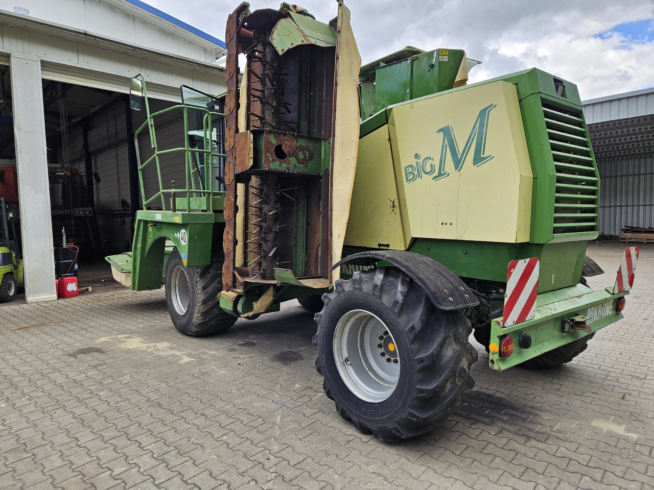 Krone Big M - מכסחה: תמונה 5 Krone Big M - מכסחה: תמונה 5