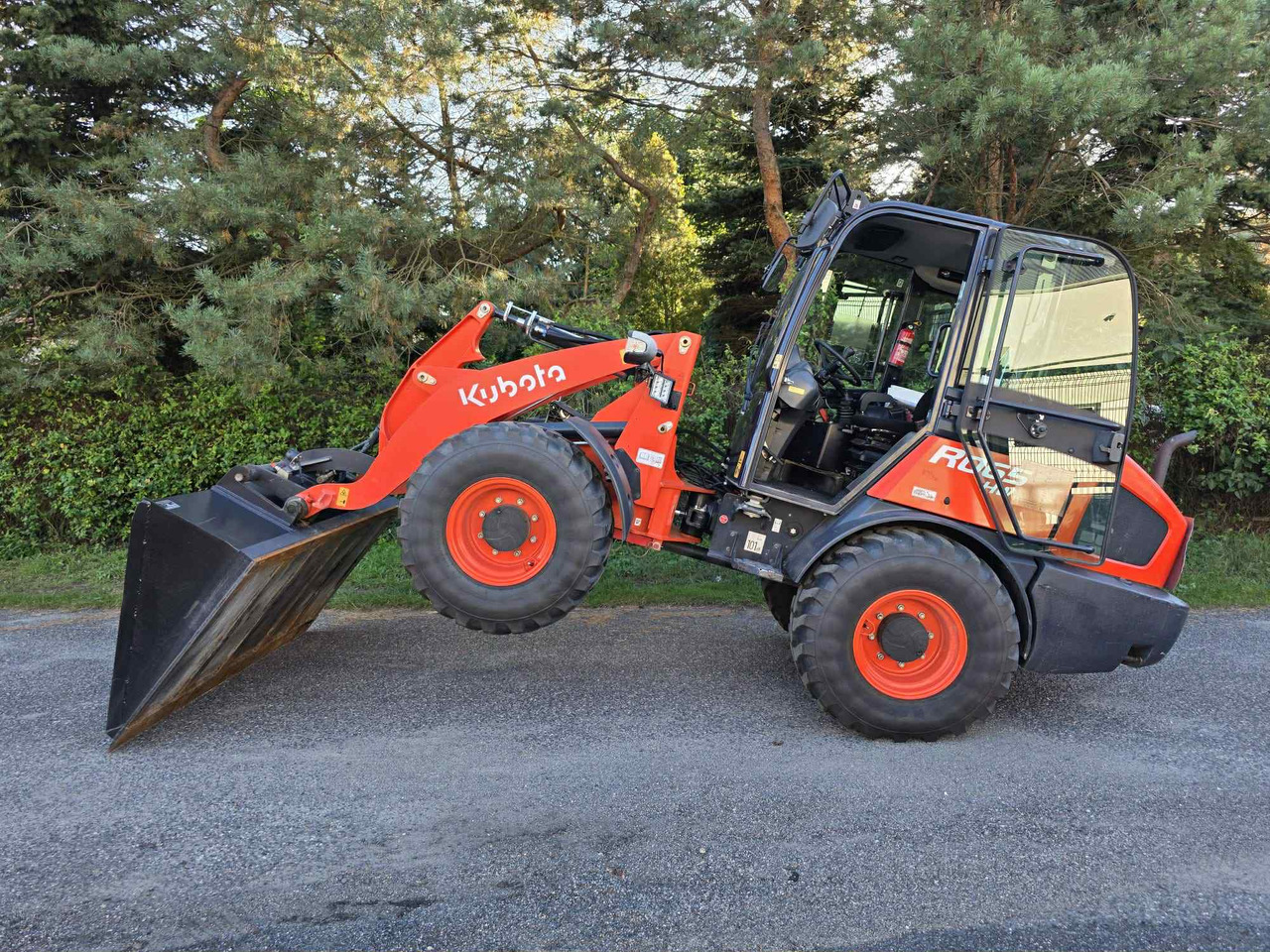 Kubota R065 HW - מעמיס גלגלים: תמונה 1 Kubota R065 HW - מעמיס גלגלים: תמונה 1