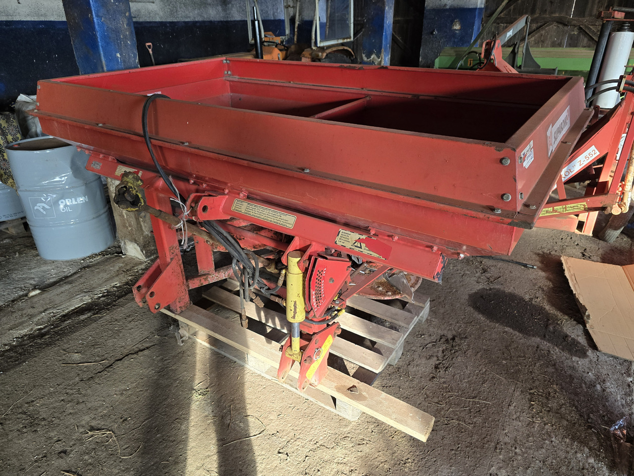 LELY CENTERLINER 1200 L - מפזרת דשן: תמונה 2 LELY CENTERLINER 1200 L - מפזרת דשן: תמונה 2