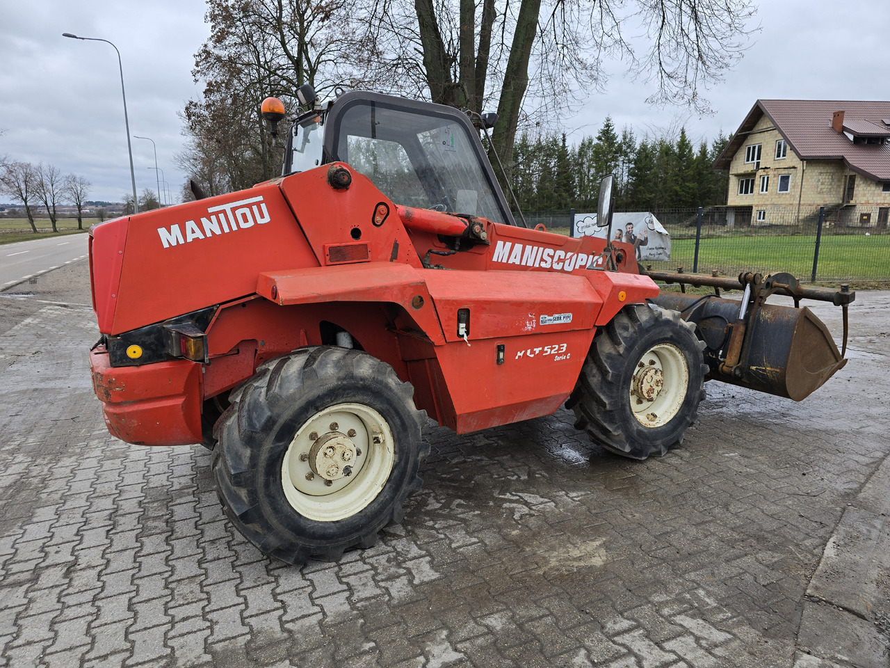 MANITOU MLT 523 C - מעמיס קומפקטי: תמונה 4 MANITOU MLT 523 C - מעמיס קומפקטי: תמונה 4