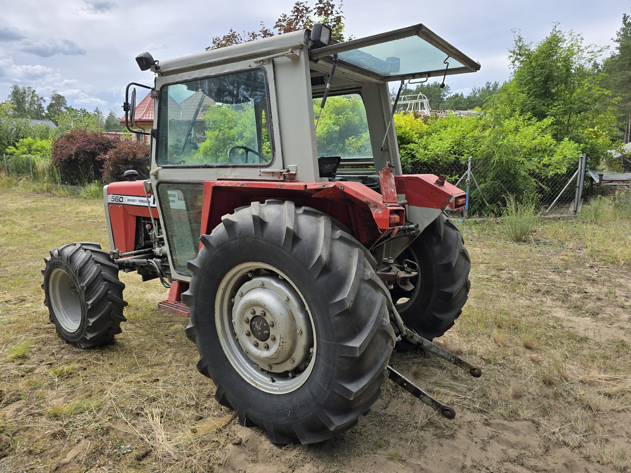 MASSEY-FERGUSON MF 560 - טרקטור חקלאי: תמונה 5 MASSEY-FERGUSON MF 560 - טרקטור חקלאי: תמונה 5