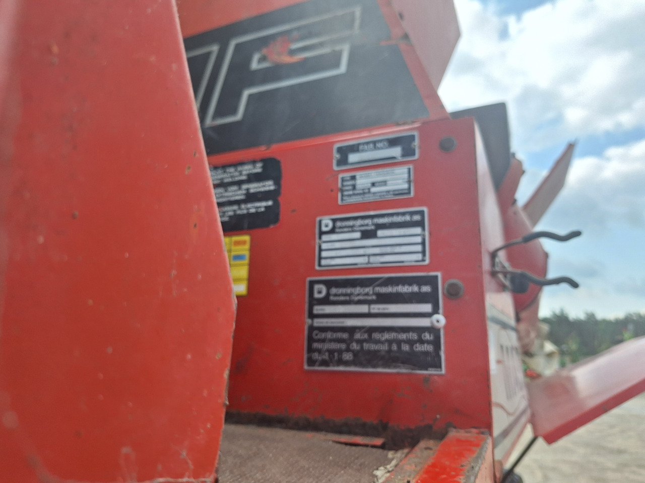 Massey-Ferguson 29XP - מקצרת קומבינה: תמונה 3 Massey-Ferguson 29XP - מקצרת קומבינה: תמונה 3