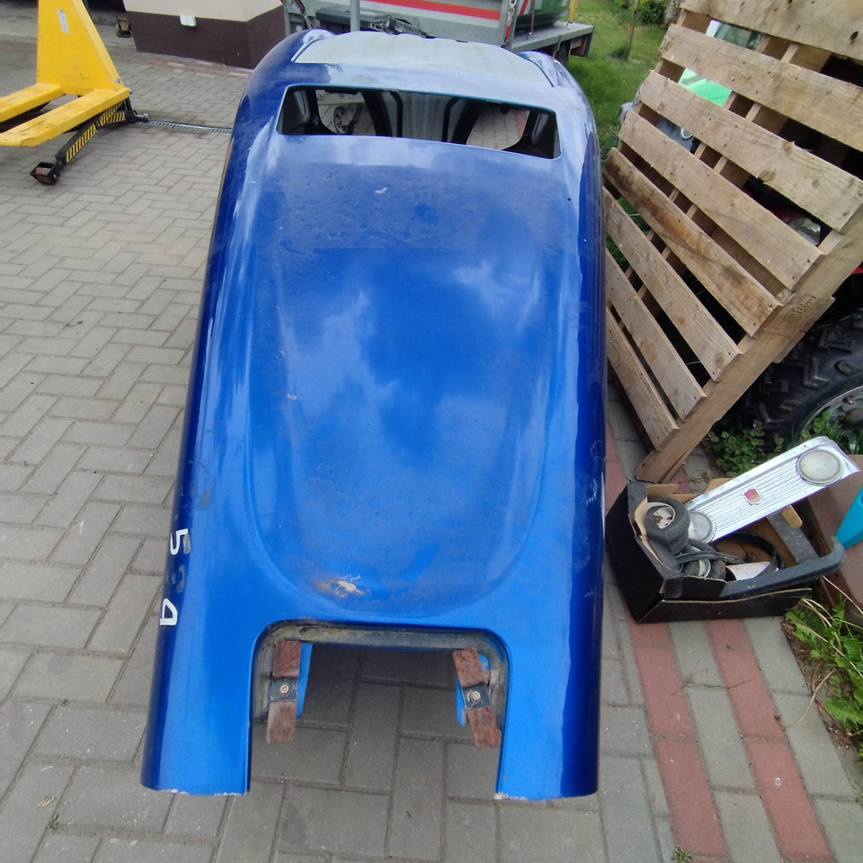 New Holland T8 - גוף וחלק חיצוני עבור מכונה חקלאית: תמונה 3 New Holland T8 - גוף וחלק חיצוני עבור מכונה חקלאית: תמונה 3