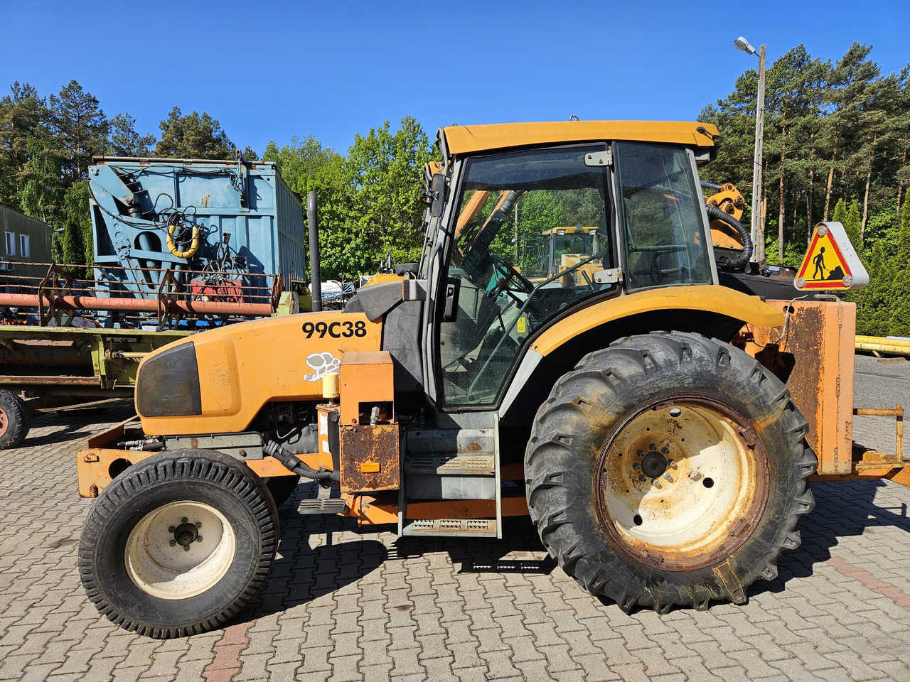 Renault Egros - מכסחת גינה: תמונה 4 Renault Egros - מכסחת גינה: תמונה 4