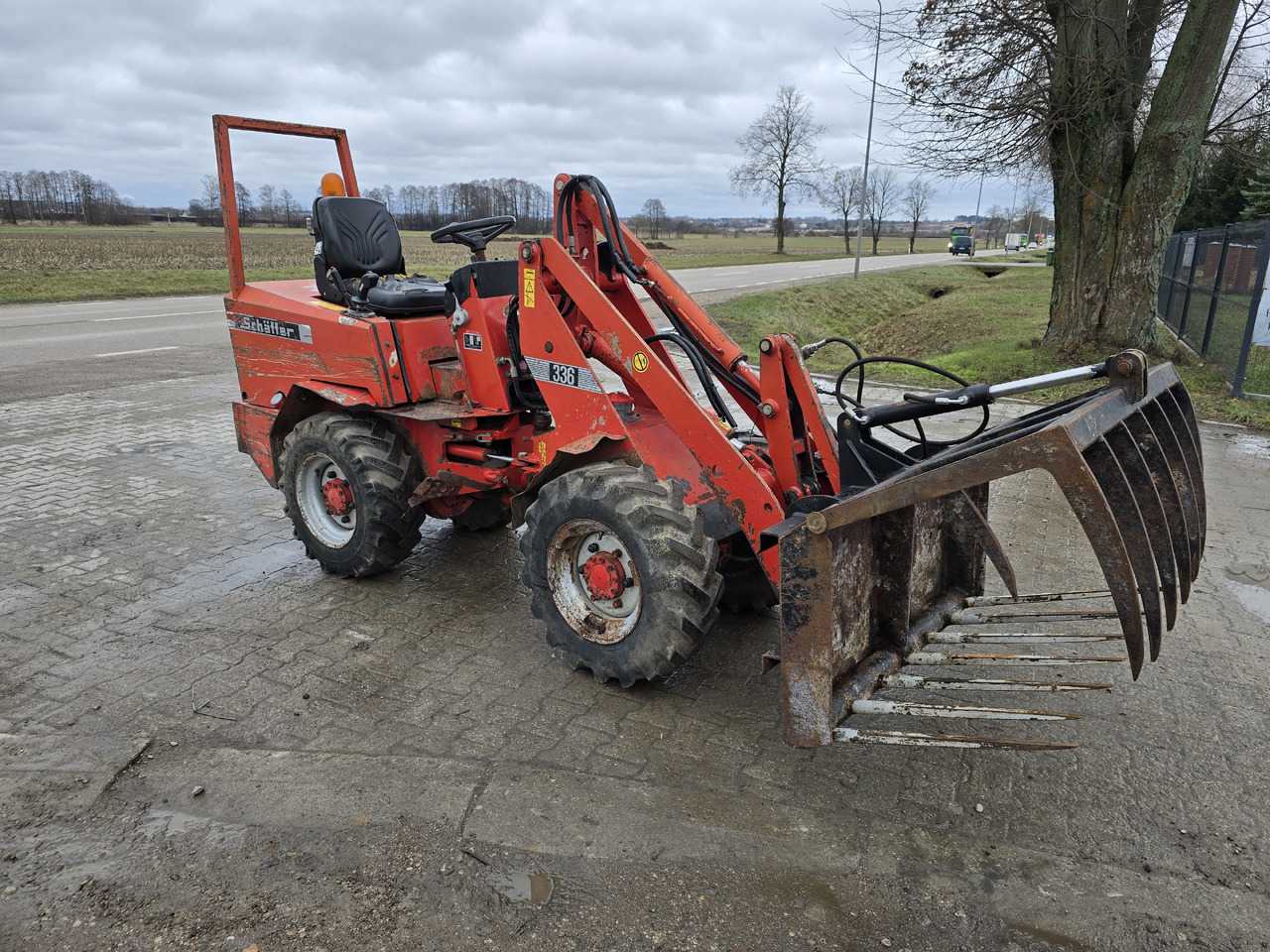 SCHAFFER 336 - מעמיס היגוי החלקה: תמונה 1 SCHAFFER 336 - מעמיס היגוי החלקה: תמונה 1