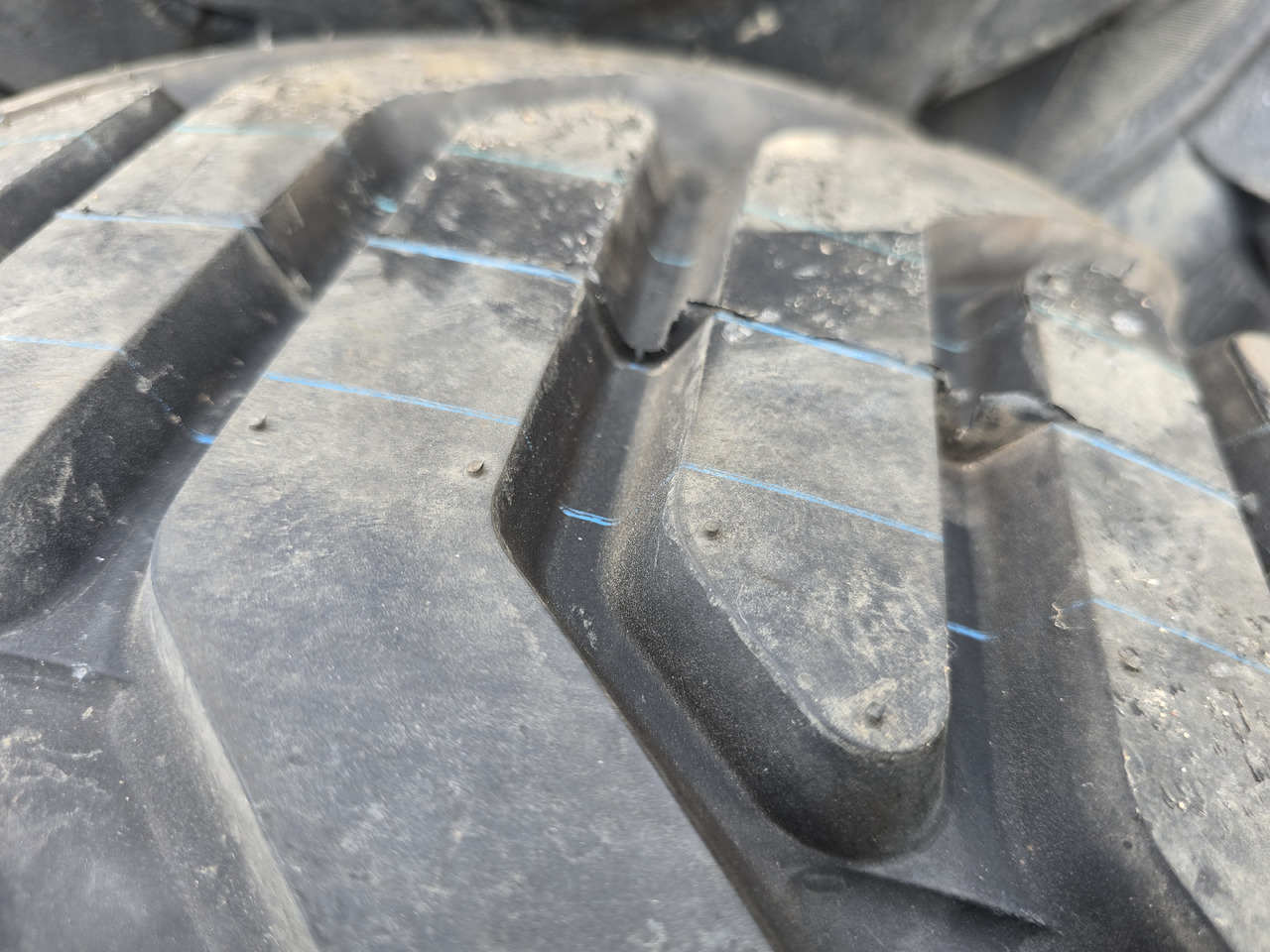 STARCO 480/45-17 - חבילת גלגלים וצמיגים עבור מכונה חקלאית: תמונה 3 STARCO 480/45-17 - חבילת גלגלים וצמיגים עבור מכונה חקלאית: תמונה 3