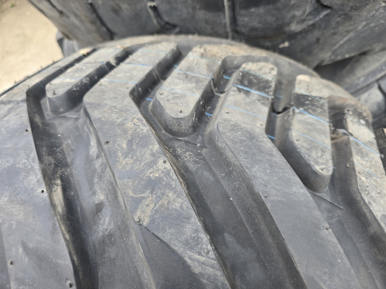 STARCO 480/45-17 - חבילת גלגלים וצמיגים עבור מכונה חקלאית: תמונה 2 STARCO 480/45-17 - חבילת גלגלים וצמיגים עבור מכונה חקלאית: תמונה 2