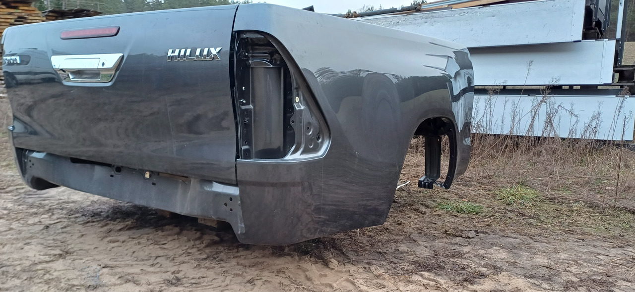 TOYOTA HILUX Extracab (2023 r.) NOWA paka skrzynia - גוף וחלק חיצוני עבור מכונית: תמונה 3 TOYOTA HILUX Extracab (2023 r.) NOWA paka skrzynia - גוף וחלק חיצוני עבור מכונית: תמונה 3